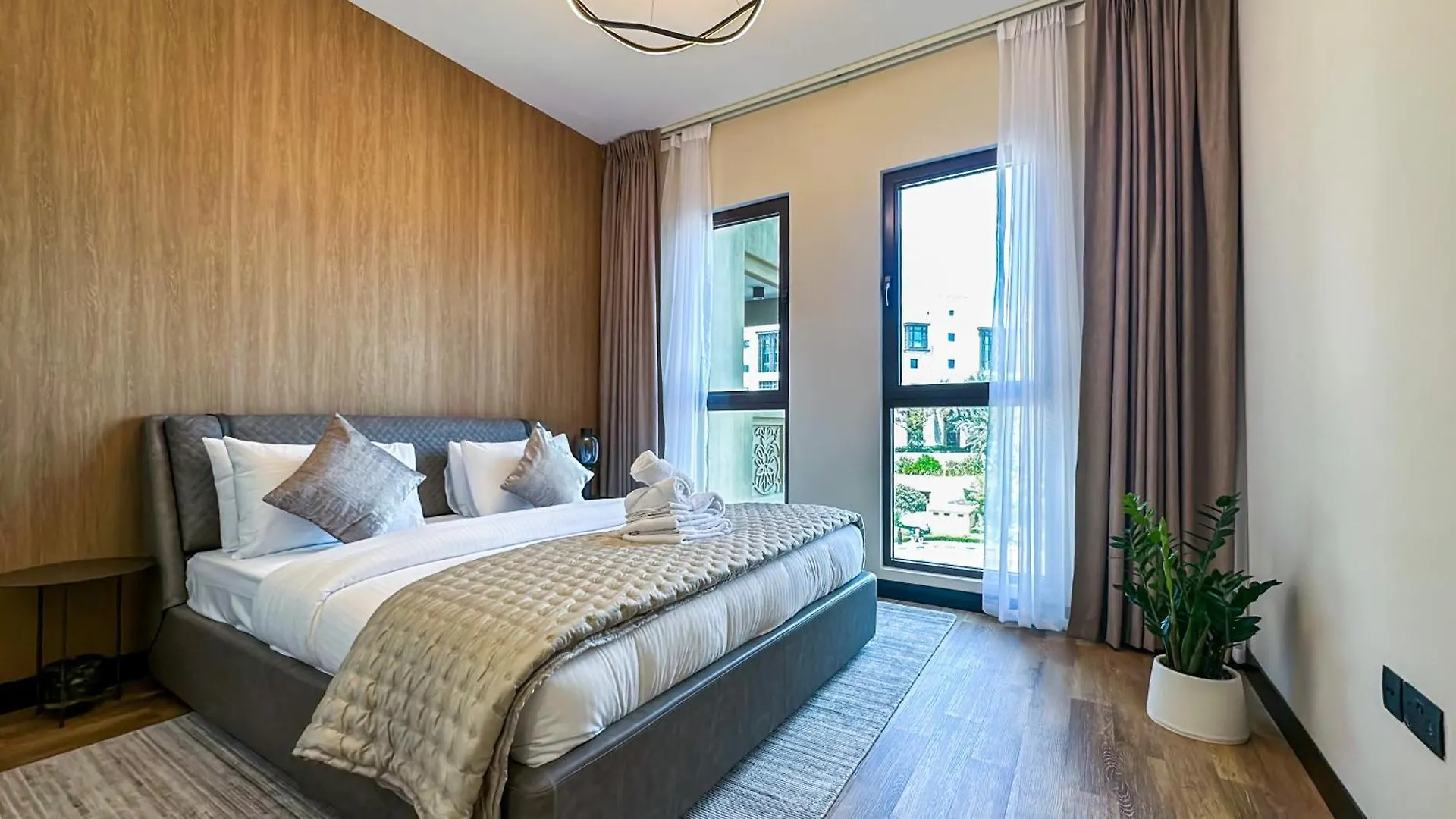 Spacious 3Br In Lamtara, Burj View Dubai Lägenhet